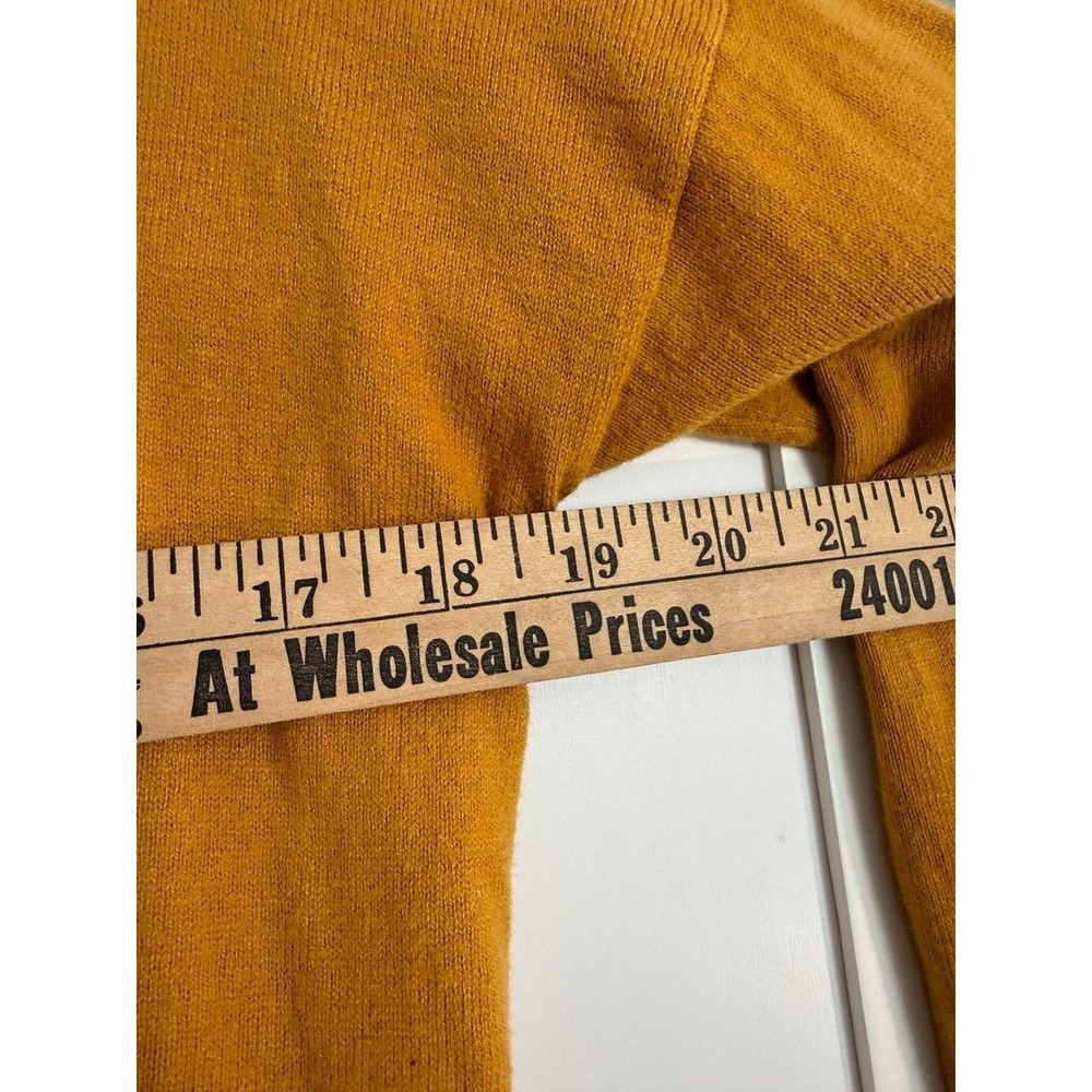 Banana Republic Mustard V-Neck Sweater Premium Luxe Yarn Drop Shoulder S/M - Picture 4 of 7